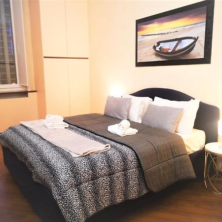 Trevi Nice Holiday - Luxury Apartment Рим Екстер'єр фото
