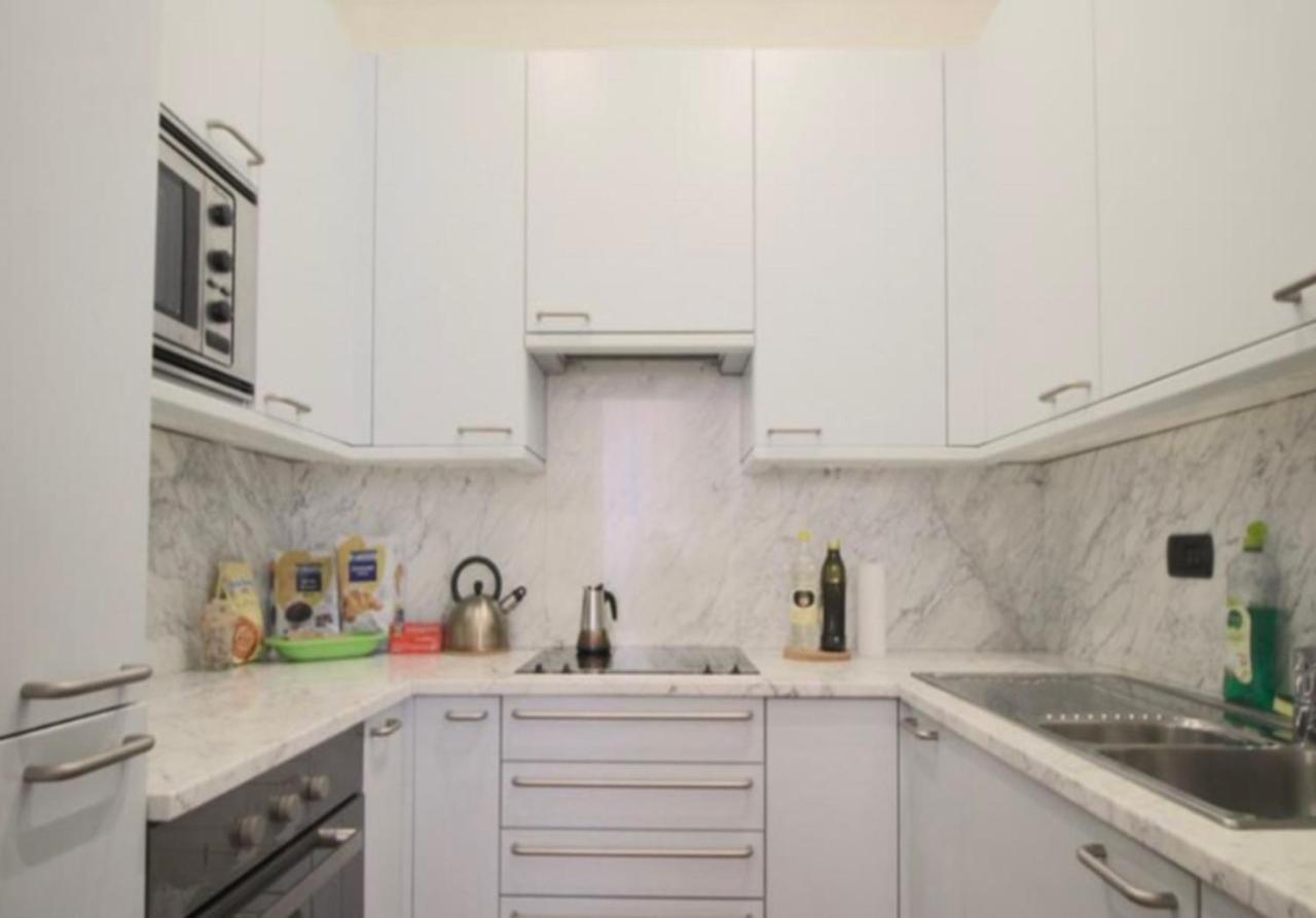Trevi Nice Holiday - Luxury Apartment Рим Екстер'єр фото