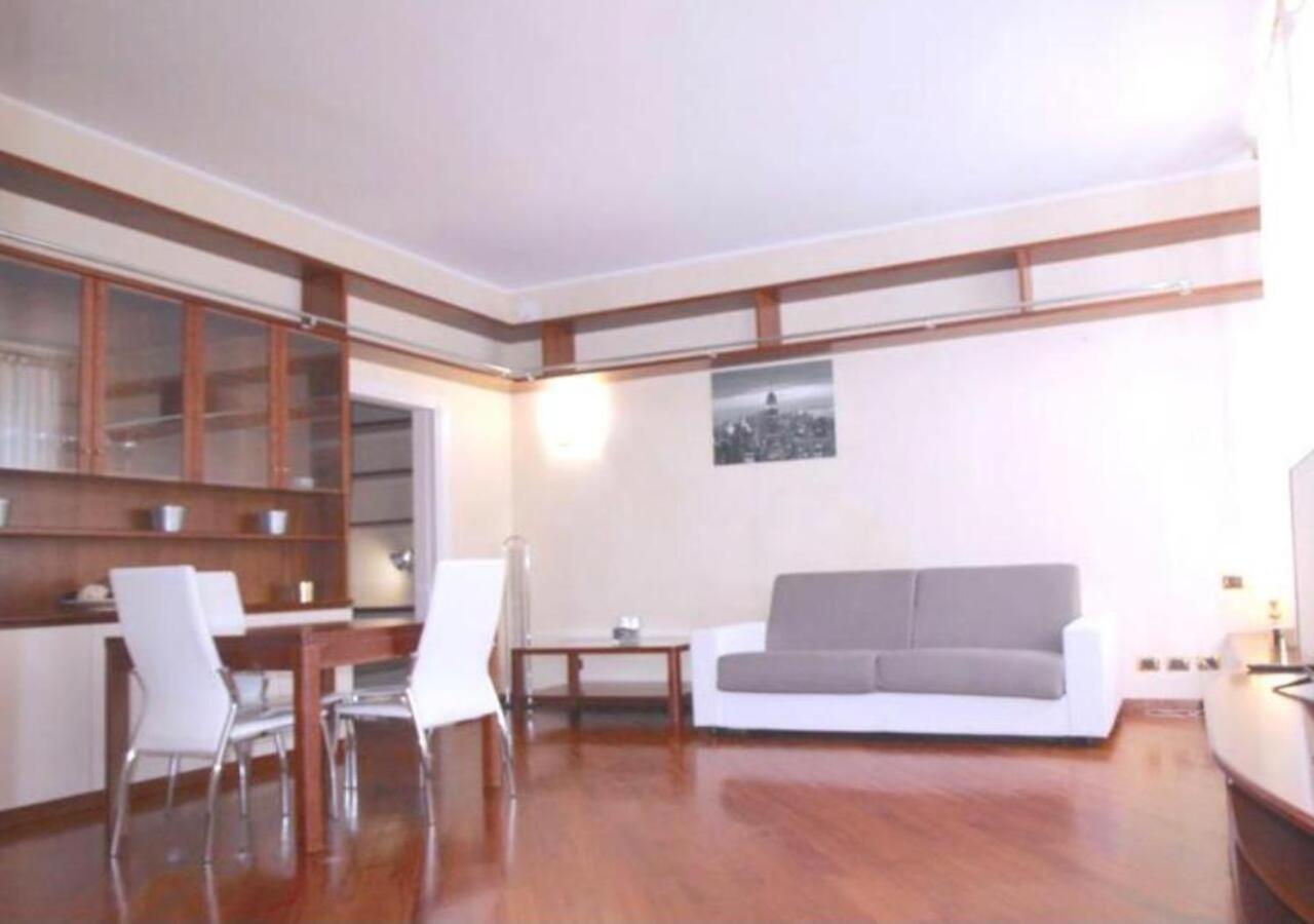Trevi Nice Holiday - Luxury Apartment Рим Екстер'єр фото
