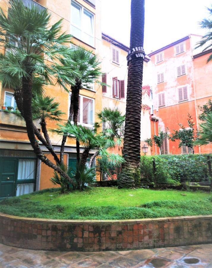 Trevi Nice Holiday - Luxury Apartment Рим Екстер'єр фото